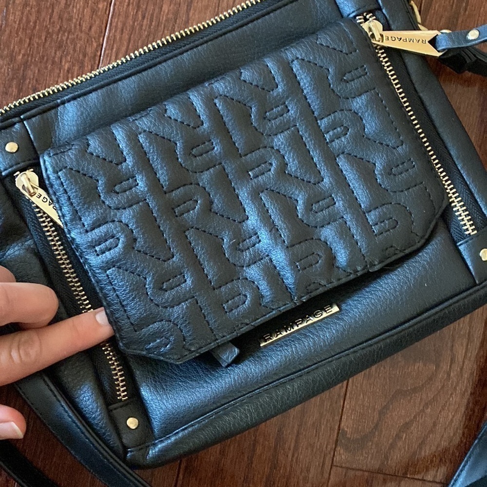 Rampage Crossbody - Picture 7 of 7